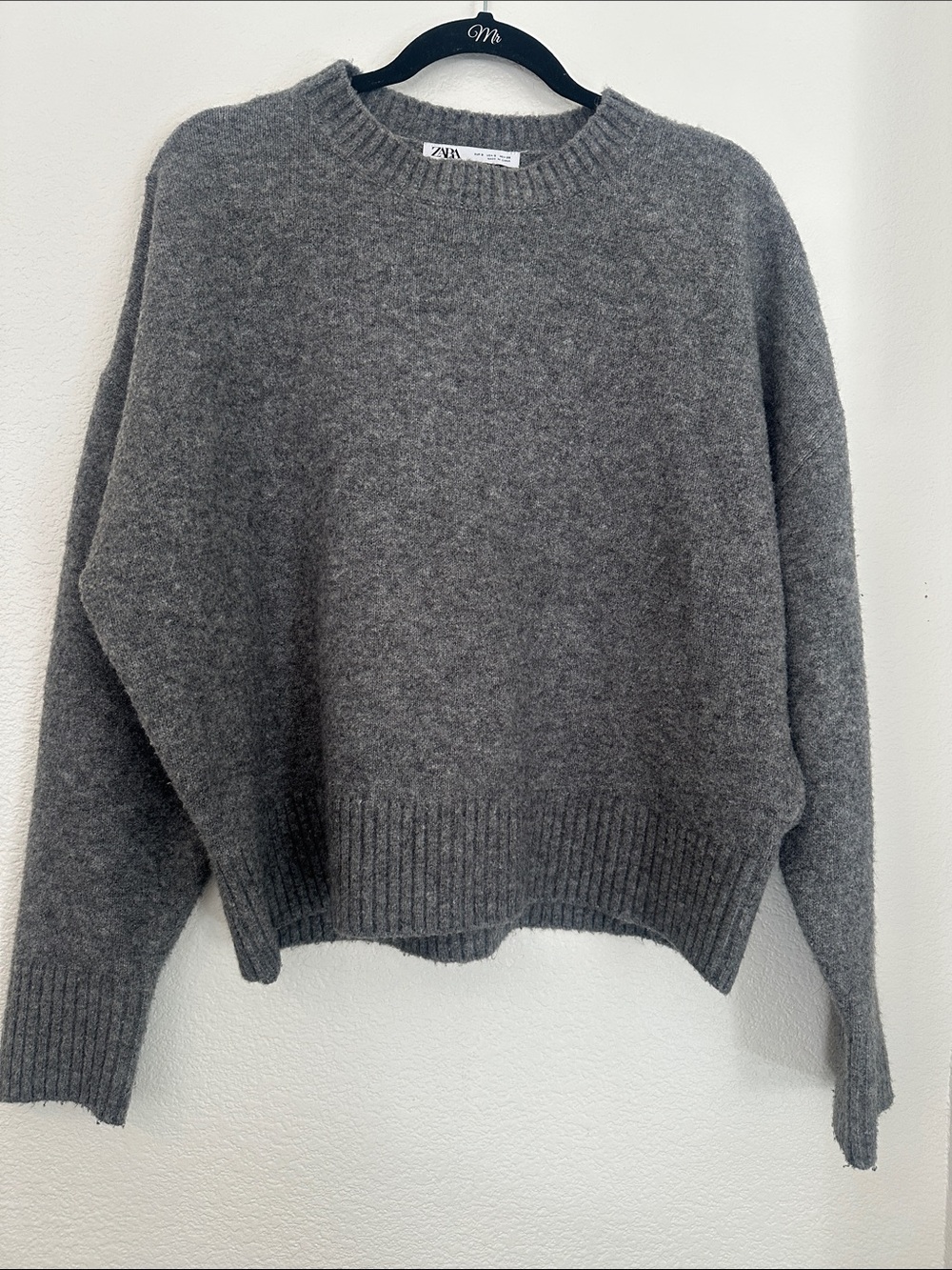 Zara Women's Gray Crewneck Pullover Sweater